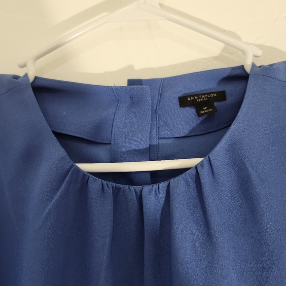 Ann Taylor Shirred Button Back Top in French Riveria size small petite - Picture 4 of 10